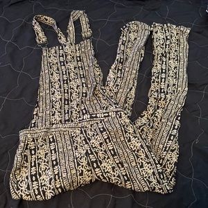Overall Jumpsuit skinny legs Size small